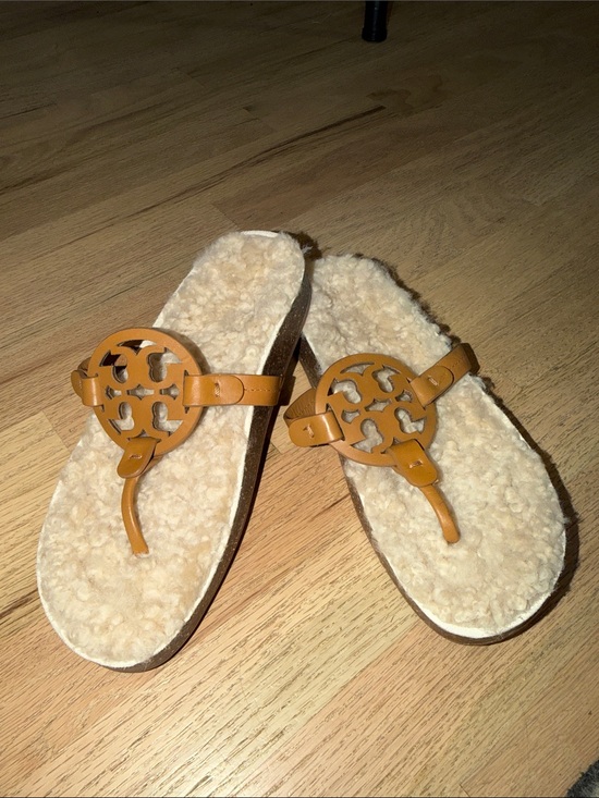Tory Burch Shoes - Carmel Tory Burch Miller Cloud Shearling
Sandals